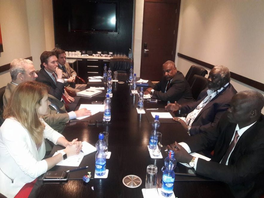 “الشعبية” تؤكد التزامها بفتح المسارات التي اغلقتها الحكومة لست سنوات