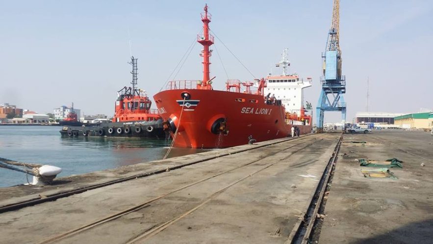 تقرير: الإفلاس الإداري يدفع نظام الخرطوم إلى رهن وبيع أصول البلاد ومواردها للأجانب