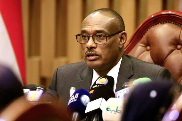 وزير الخارجية السوداني يبدأ جولة أوروبية موسعة يبدأها بفرنسا وزير الخارجيةالسوداني الدرديردي محمد احمد