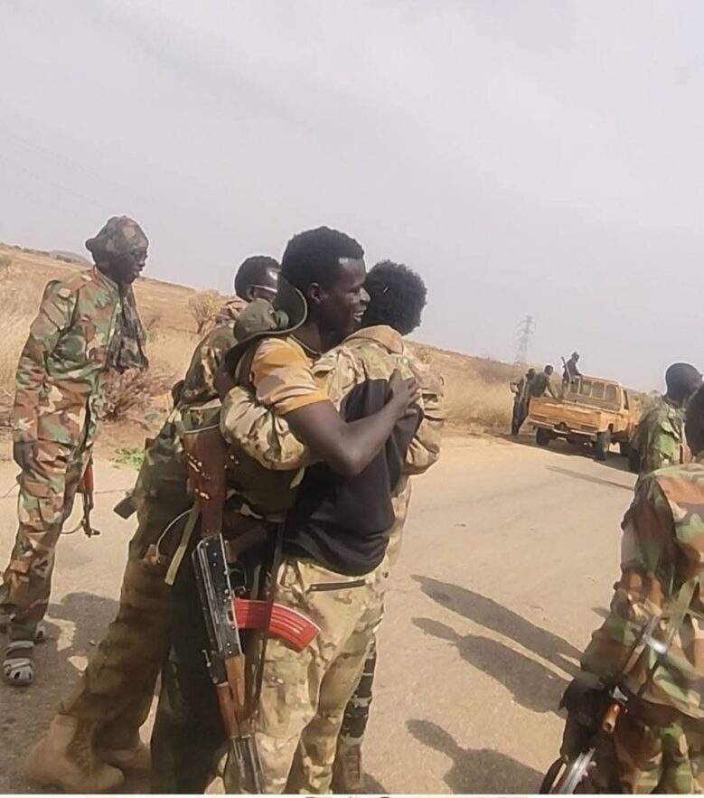 الجيش ينجح في فك حصار مدينة الأبيض