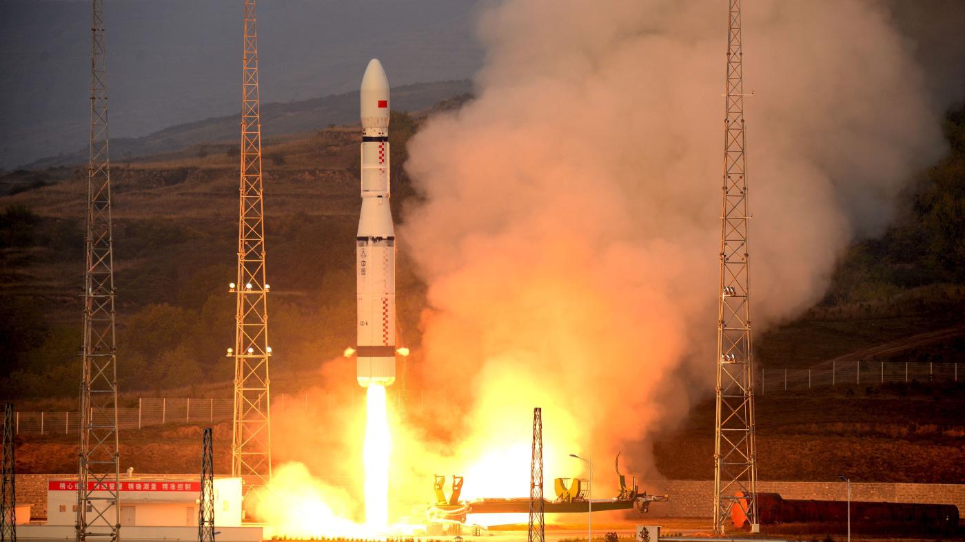 و سيتم إطلاق القمر الصناعي من الصين، إلا أن مركز القيادة والتحكم الخاص به سيكون مقره في "إثيوبيا" . (رويترز)
