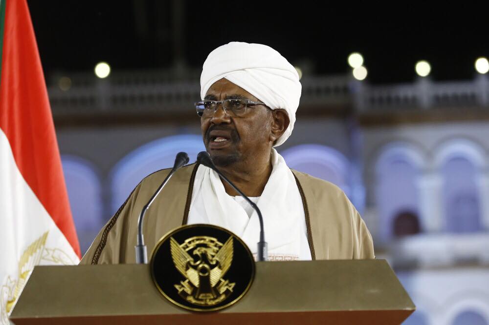 الرئيس السوداني عمر البشير في خطاب له بالقصر الجمهوري بالخرطوم . 22 فبراير 2019