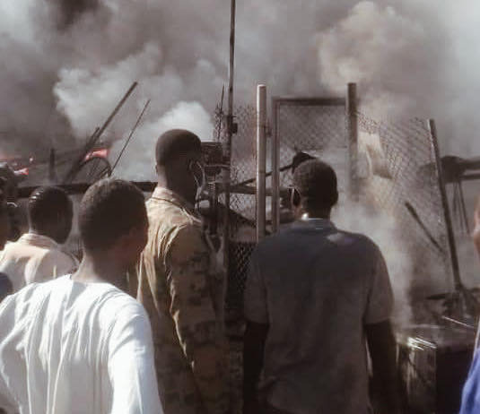 حريق بحقل نفط بغرب كردفان بعد استيلاء عناصر من جهاز المخابرات عليه صورة ( مواقع التواصل الاجتماعي)