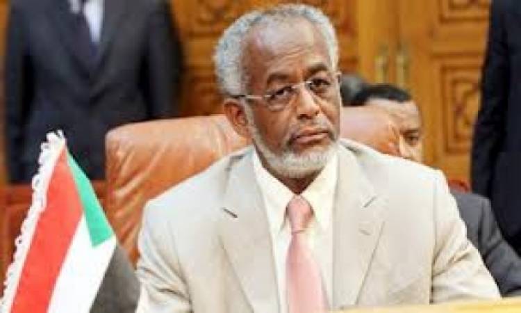 النيابة العامة في السودان تأمر بالقبض على وزير الخارجية الأسبق علي كرتي